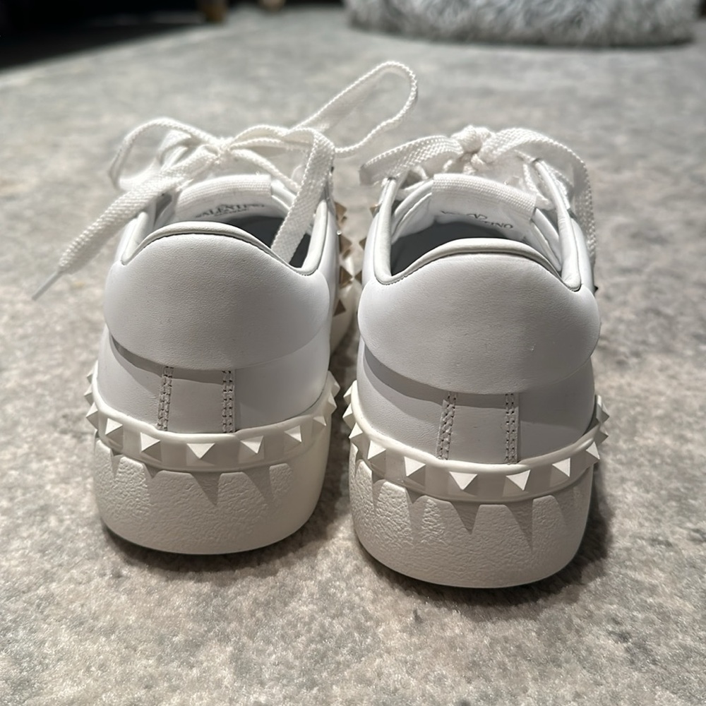 Valentino Garavani Rockstud Sneaker NWOT - Picture 9 of 16